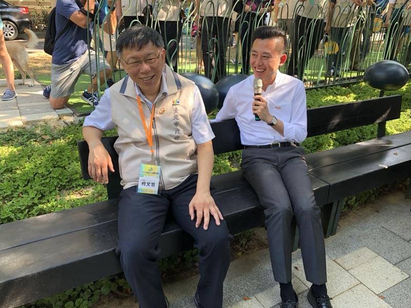 台北市長柯文哲參訪隆恩圳、漁人碼頭交流市政建設經驗